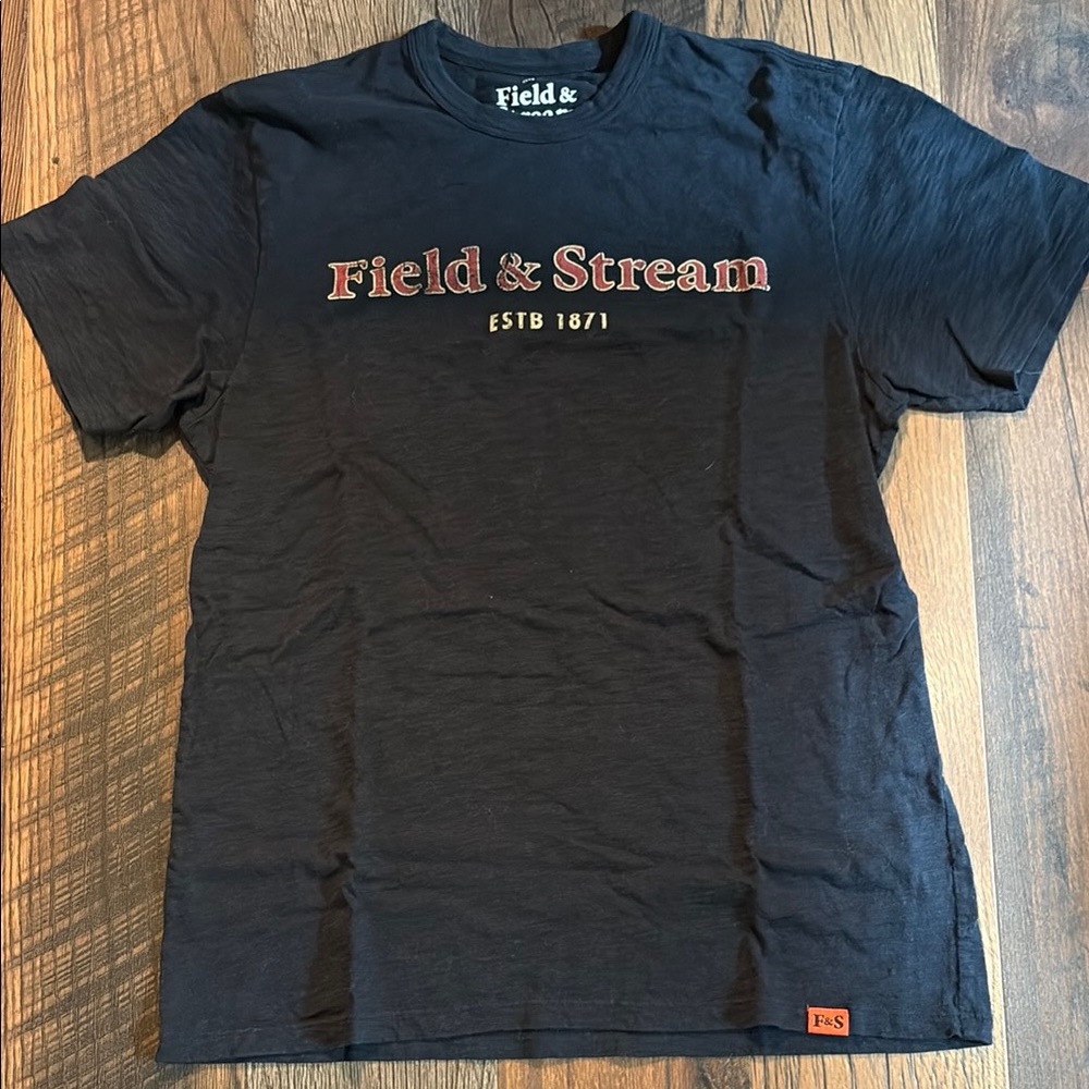 Field & Stream Black T-Shirt